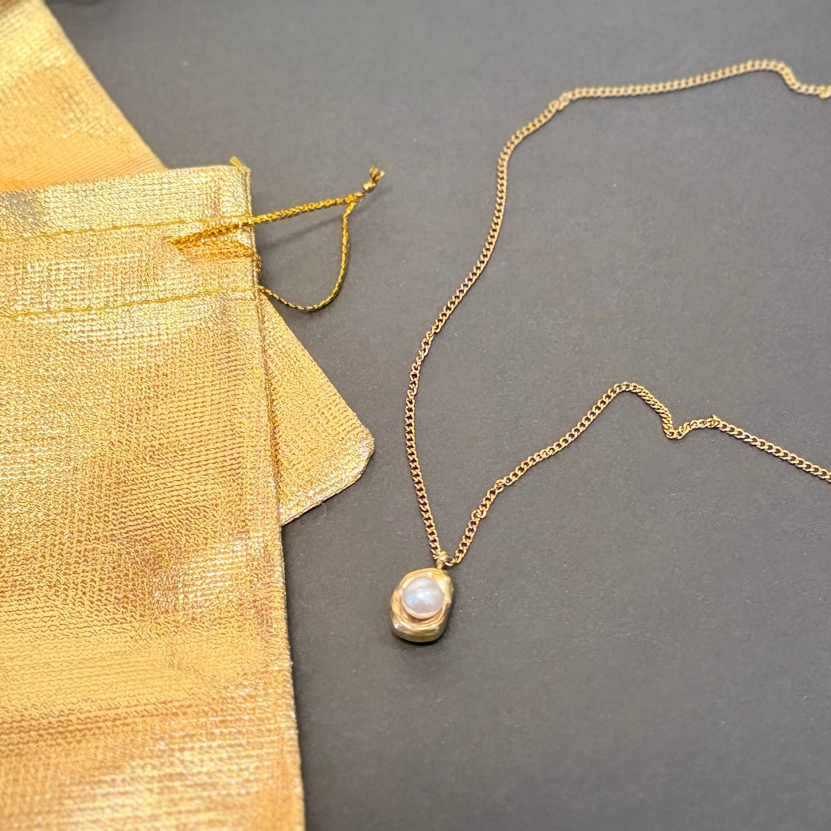 Mini Perla Necklece